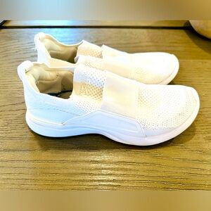 APL Techloom Bliss White Sneakers Size 7.5